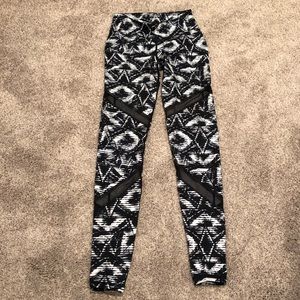 Old Navy Go Active Leggings
